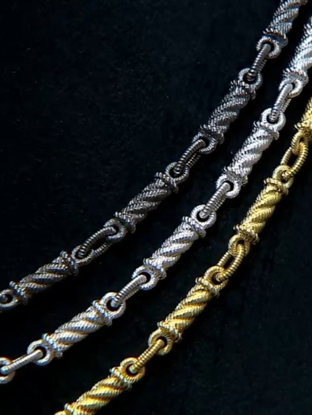 Judith Ripka 14k Gold Clad Oval Link Fleur-de-Lis Charm Necklace. Diamonique - Picture 6 of 12